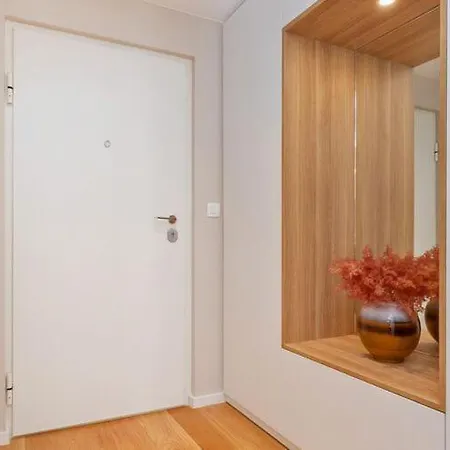 Floramye - Three Bedroom With Balcony Daire