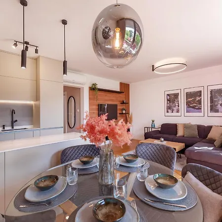 דירה Floramye - Three Bedroom With Balcony