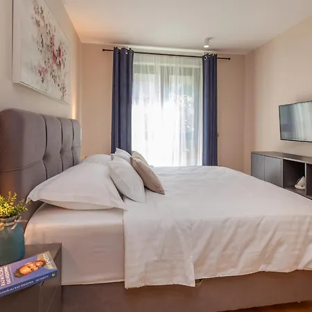 דירה Floramye - Three Bedroom With Balcony